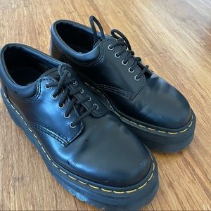 Dr Marten 8053 Leather Platform Oxford Shoes